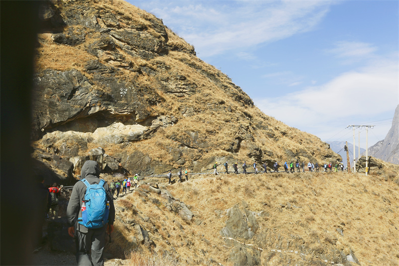 虎跳峽徒步拓展團(tuán)建